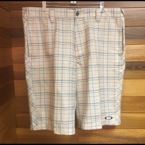 Oakley Flat Front Plaid Everyday or Golf Shorts